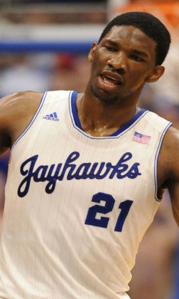 No. 8 Kansas rolls to 85-54 rout of No. 19 Texas